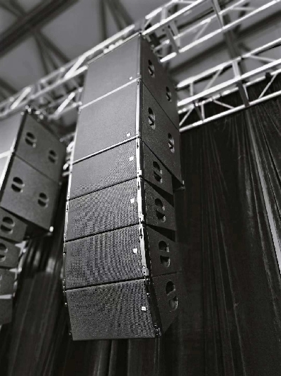 声扬线阵-舞台灯光设备租赁_舞美音响背景租赁_舞台搭建led灯租赁