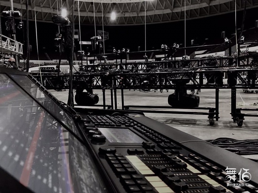 舞台灯光师团队